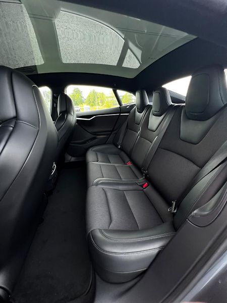 Tesla Model S 75 Business MCU2 Panorama - fotka 19 z 24