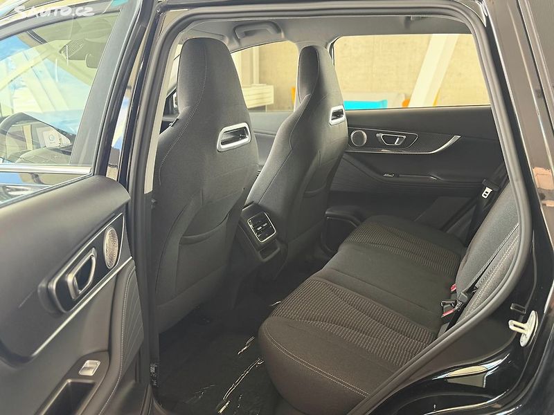 Chery Tiggo 7 (2025) ICE COMFORT 1,6 T 108 kW - fotka 14 z 19
