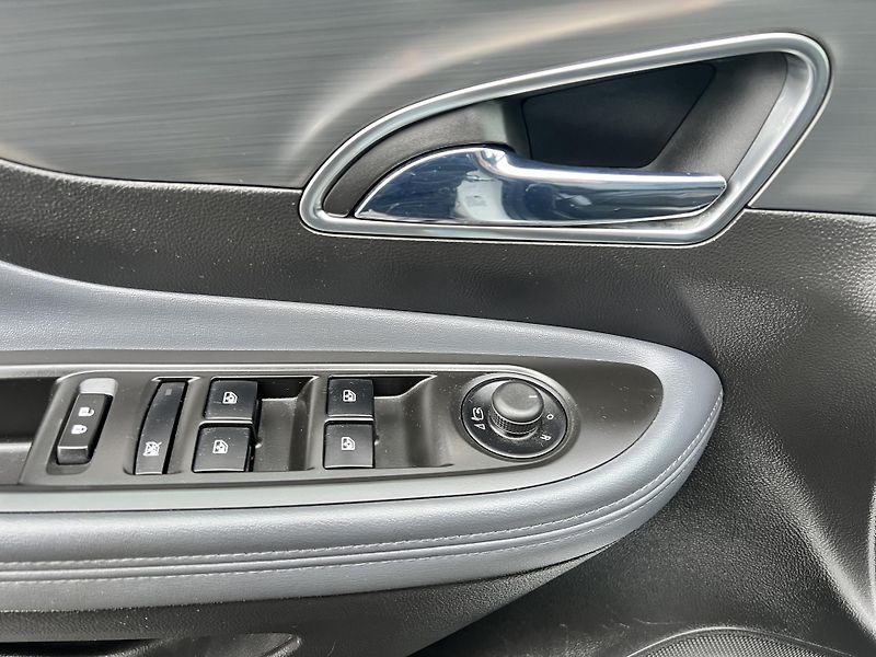 Opel Mokka 1.4T COSMO 4x4 TEMPOMAT KLIMA - fotka 12 z 53