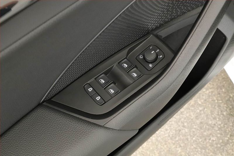 Škoda Octavia (2025) RS 2.0 TSI, RS, Navigace - fotka 18 z 21