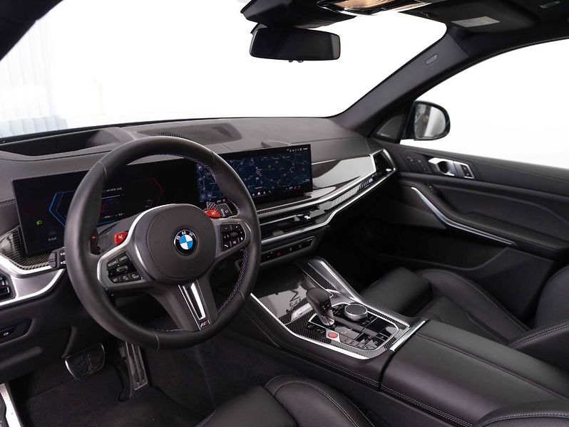 BMW X5 M Competition - fotka 18 z 22