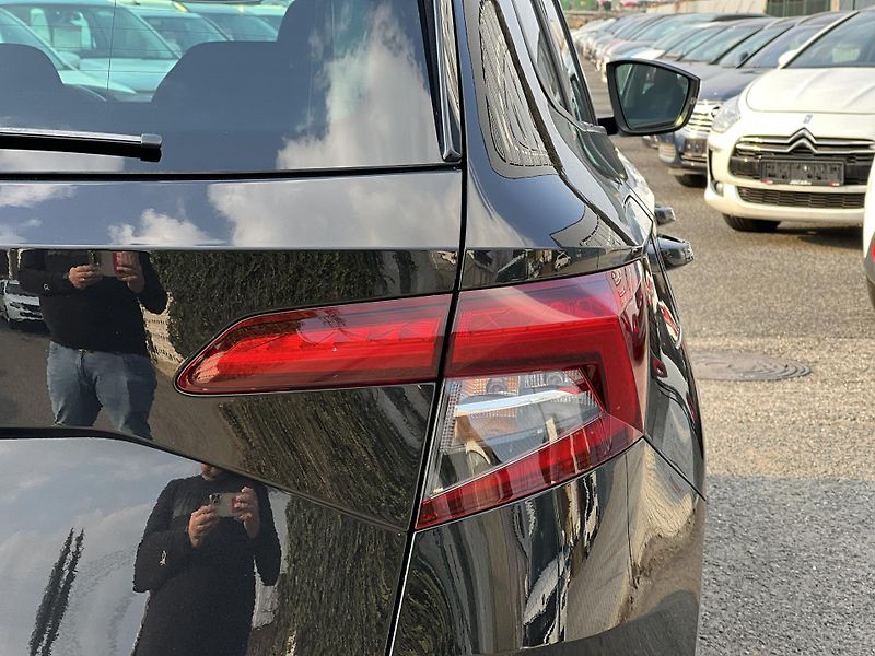 Škoda Karoq Style 1.5TSi DSG KAMERA NAVI - fotka 49 z 50
