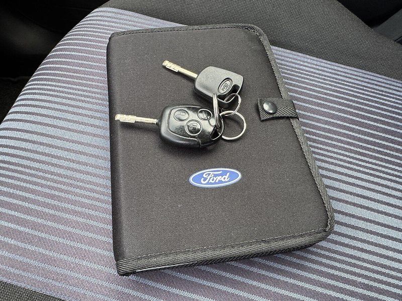 Ford Fusion (2010) 1.4i Style Klima Winter Paket - fotka 25 z 47