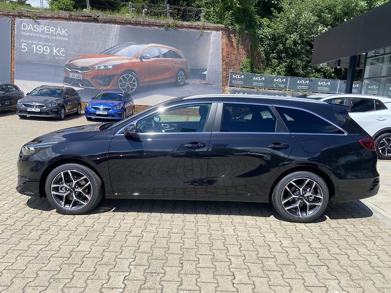 Kia Ceed SW (2025) TOP Tech+Bus 