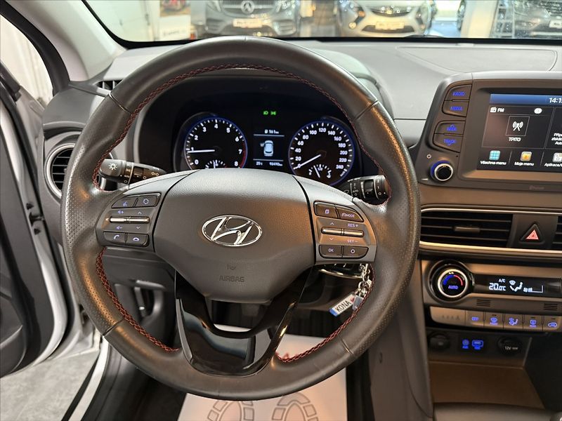 Hyundai Kona 1,0   T-GDi 88 kW 1.MAJITEL ČR - fotka 9 z 36