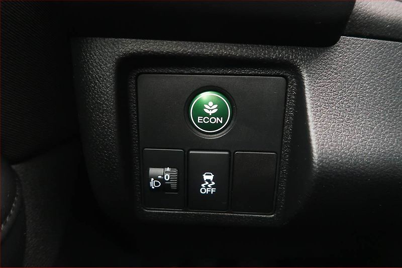 Honda HR-V (2017) Executive 1.5 i-VTEC - fotka 17 z 20