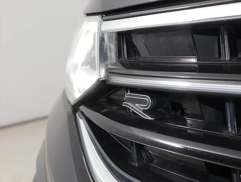 Volkswagen Tiguan Allspace (2022) R-Line 2.0 TDI - fotka 17 z 29