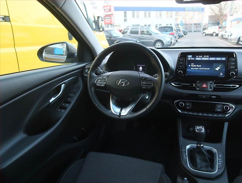 Hyundai i30 (2020) 1.5 DPI, Serv.kniha, Navi - fotka 7 z 16