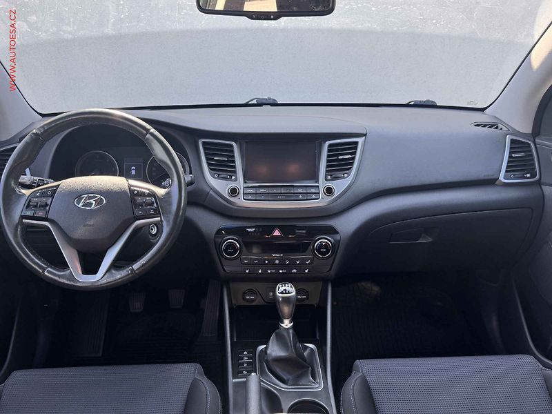 Hyundai Tucson (2016) 1.7 CRDi, 2.maj,ČR, Navi - fotka 8 z 18
