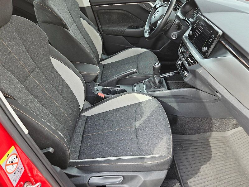 Škoda Kamiq (2021) STYLE Plus TSI 81/1.0 M6F - fotka 17 z 30