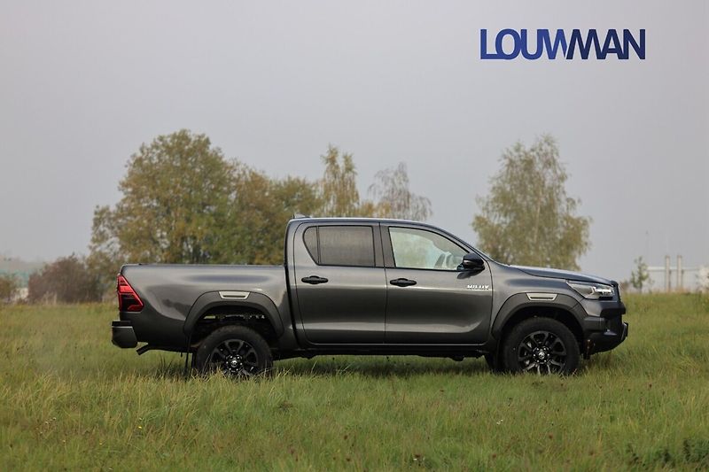 Toyota Hilux AT INVINCIBLE - fotka 23 z 23