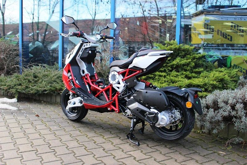 Italjet Dragster 125 (2023) MODEL 2023 SKLADEM akce - fotka 8 z 8