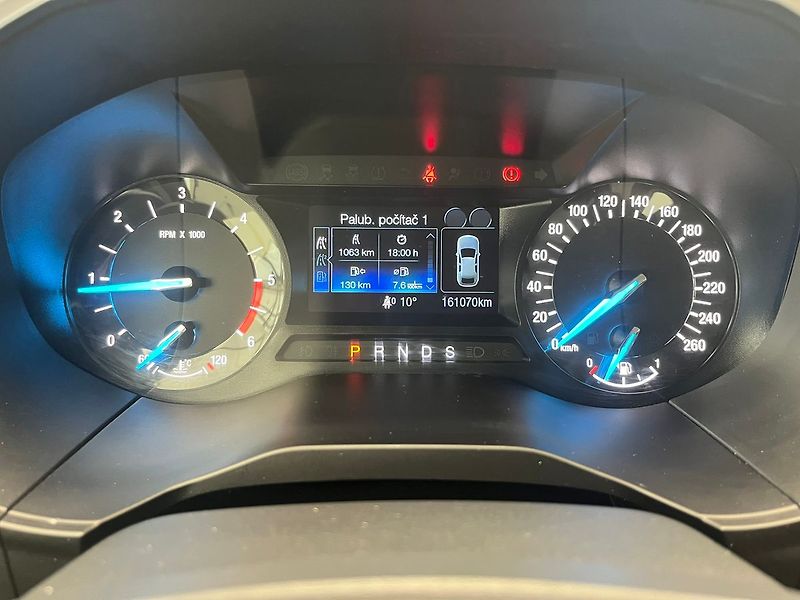 Ford Galaxy 2.0 EcoBlue, 140 kW, Cebia - fotka 11 z 45