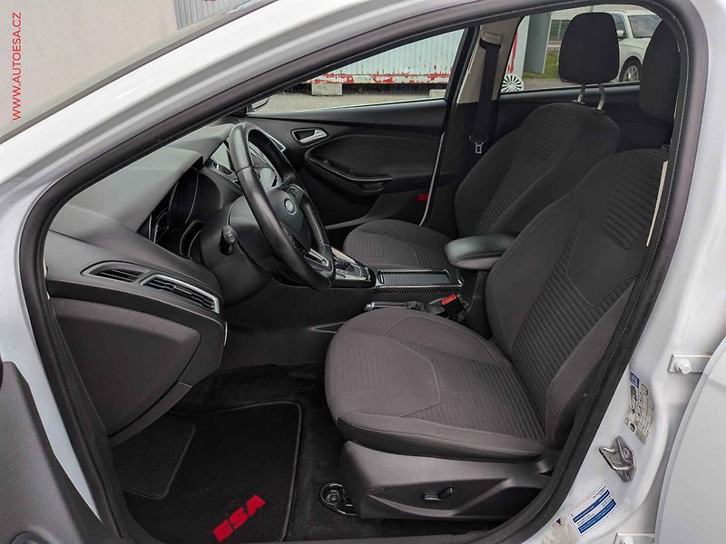 Ford Focus (2016) 2.0 TDCI, ČR, AT, bixen - fotka 9 z 18