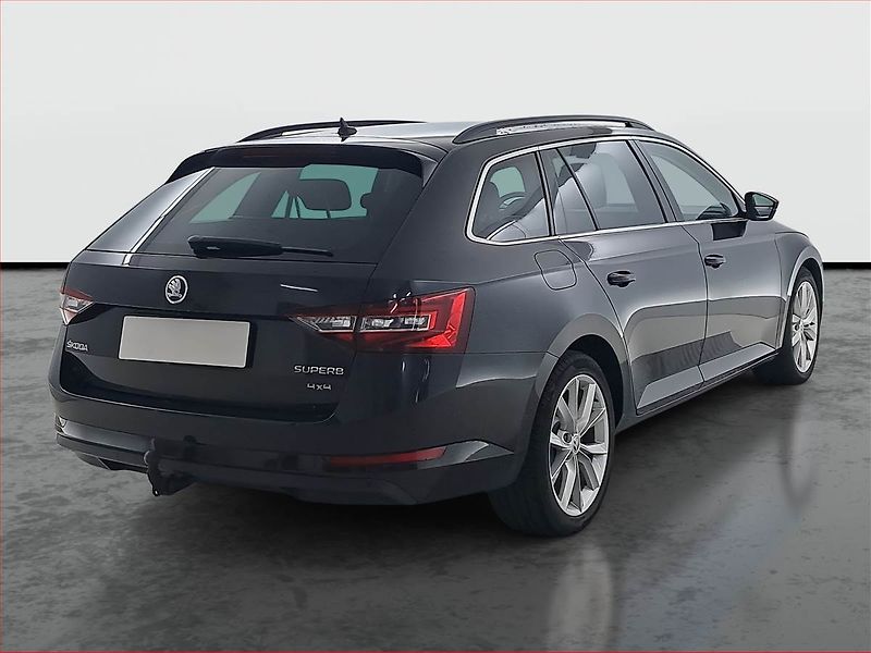 Škoda Superb (2018) Style 2.0 TDI, 4X4 - fotka 5 z 16
