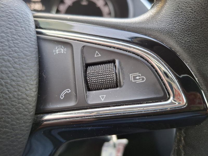 Škoda Octavia 1.4TSI 110 kw servisní histori - fotka 15 z 42
