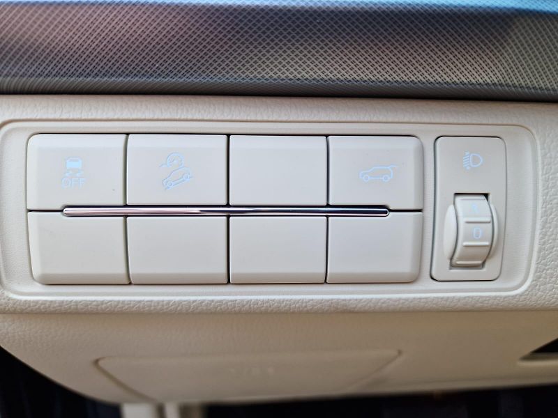 KGM Rexton (2026) 2.2 e-XDI Premium, 4x4 - fotka 23 z 23