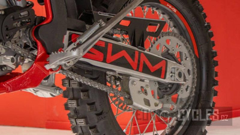SWM RS 300 R (2026) - fotka 7 z 10
