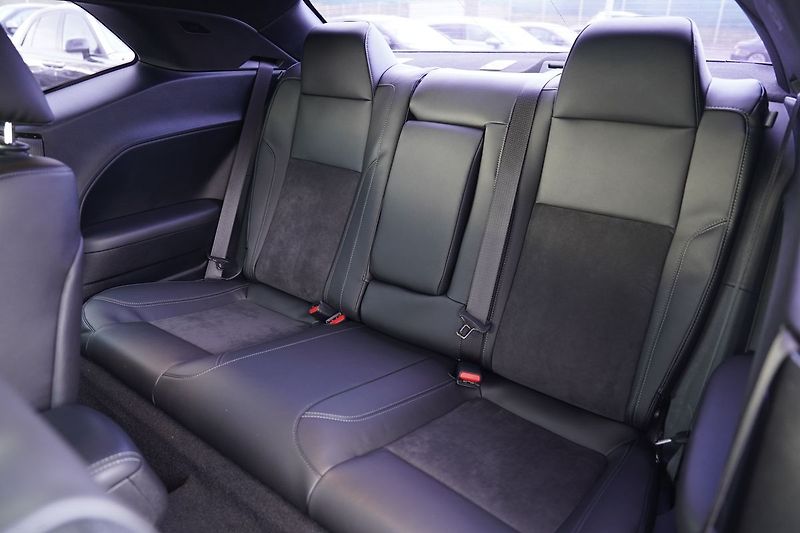 Dodge Challenger 3.6 V6 automat,/kůže/xenony - fotka 15 z 37
