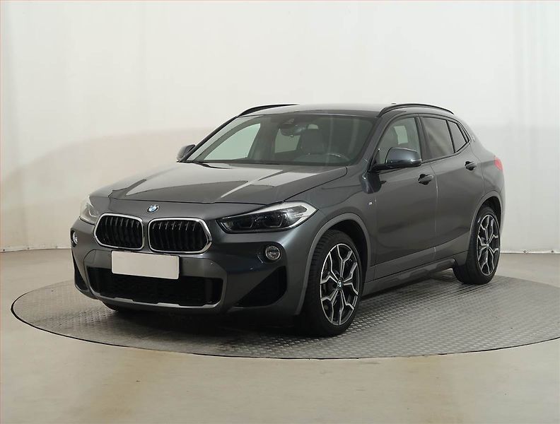 BMW X2 (2018) M Sport sDrive20d - fotka 2 z 14