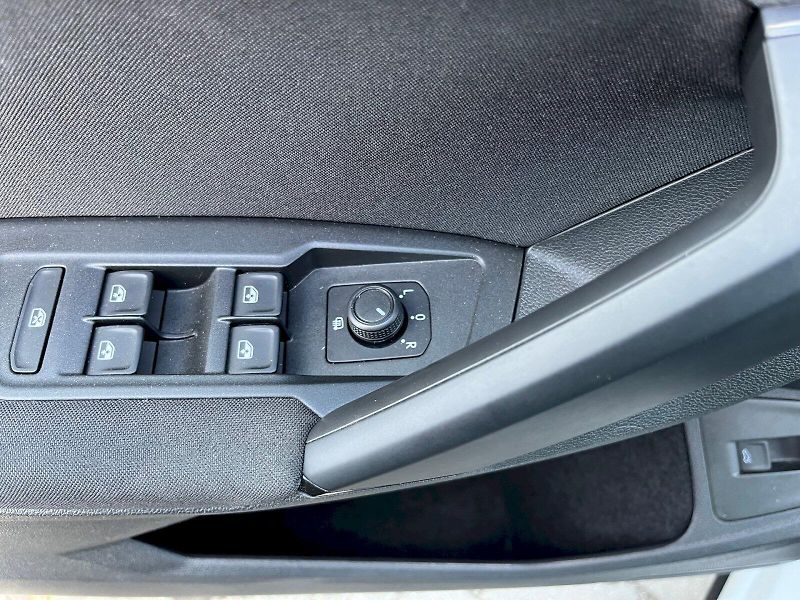 Volkswagen Tiguan (2019) 2.0 TSI DSG 4Motion - fotka 27 z 32