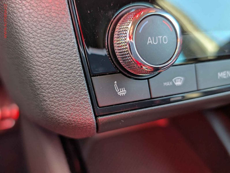Škoda Kamiq (2021) 1.5 TSi, 1.maj,ČR, ScoutLine - fotka 12 z 18