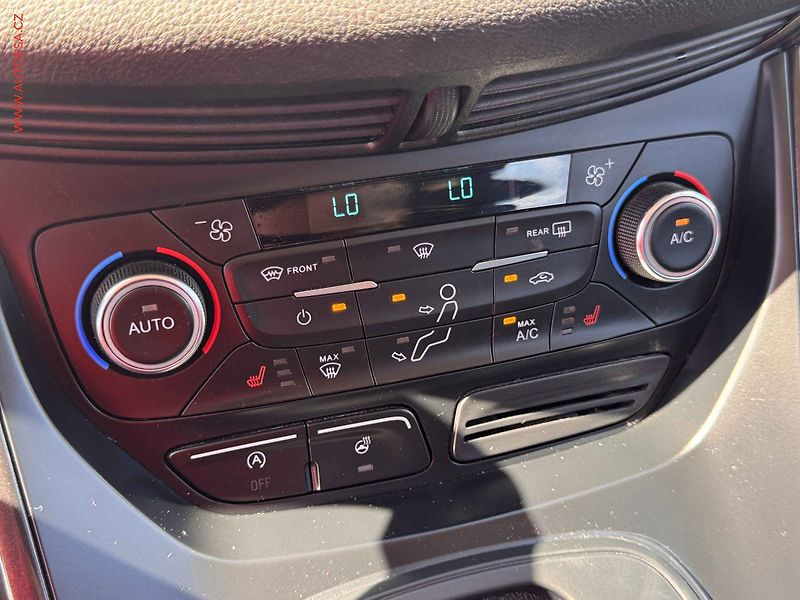 Ford Kuga (2019) 2.0 TDCI 4x4, 1.maj,ČR - fotka 13 z 15