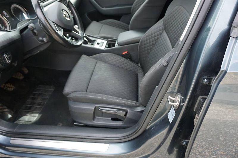 Škoda Superb (2020) 2.0 NOVÉ  V ČR - fotka 18 z 30
