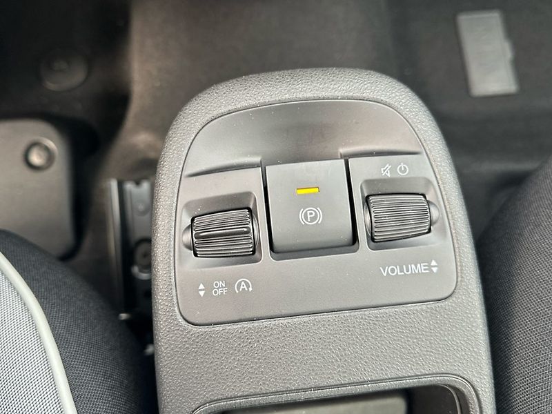 Fiat 500 (2026) Hybrid Torino 1.0 BSG 65k MT6 - fotka 19 z 23