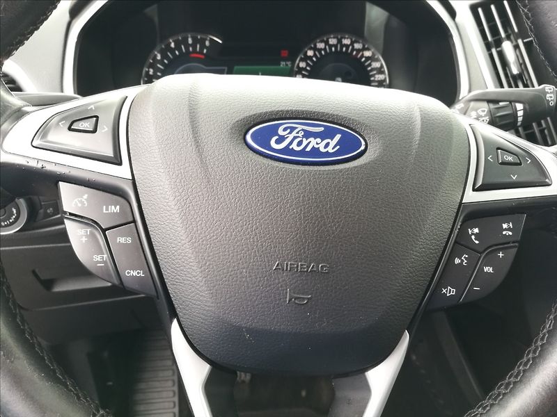 Ford Galaxy 2,0 TDCi AWD 7míst Titanium - fotka 6 z 29