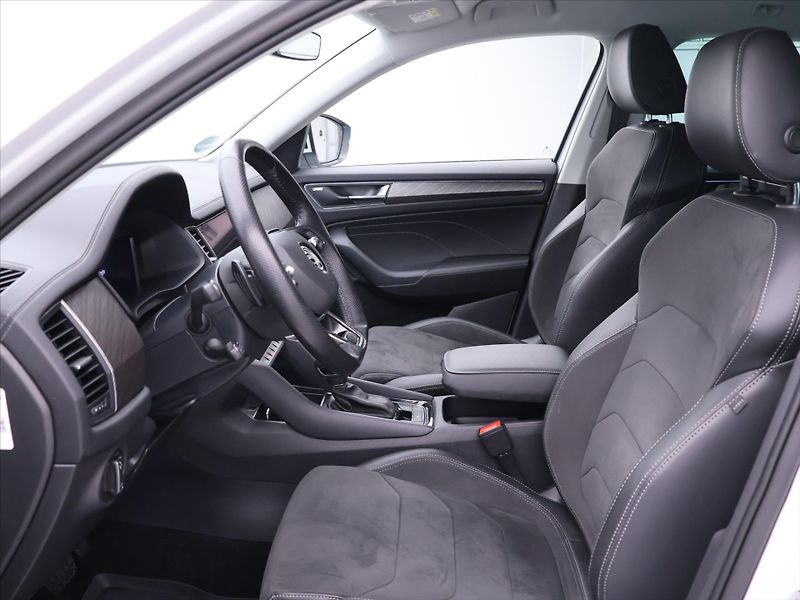 Škoda Kodiaq 2,0 TDI 147kW DSG Style 4x4 DP - fotka 11 z 41