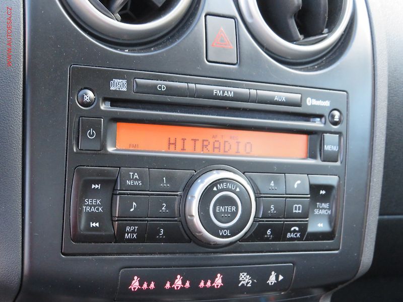 Nissan Qashqai (2009) 2.0i, AC, tempo - fotka 15 z 20