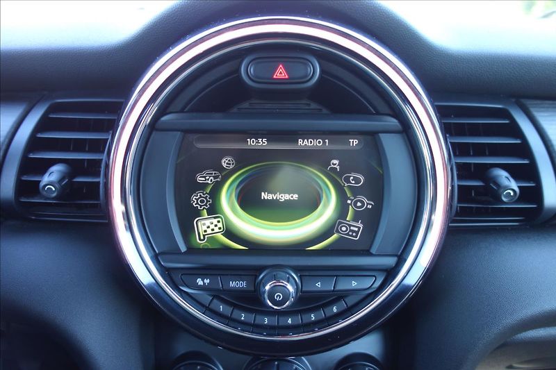 Mini Cooper 1,5 i 100KW, LED, 54TIS.KM. - fotka 24 z 38