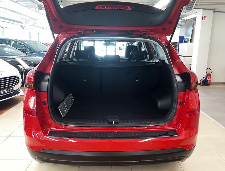 Hyundai Tucson 1.6 GDI, 97 KW, ČR - fotka 8 z 26