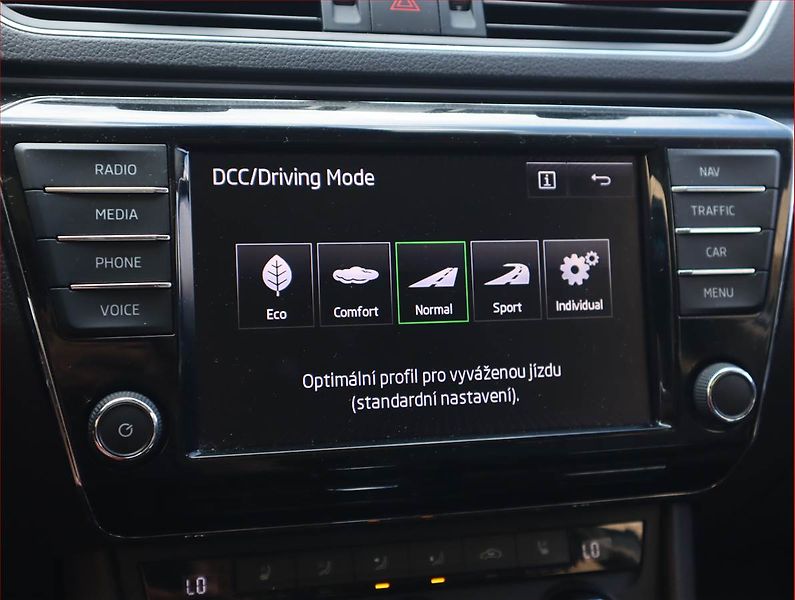 Škoda Superb (2016) 2.0 TSI, 4X4, Automat, Kůže - fotka 22 z 22