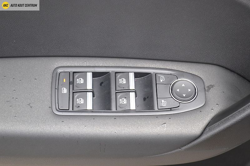 Renault Captur evolution TCe 90 - fotka 39 z 43