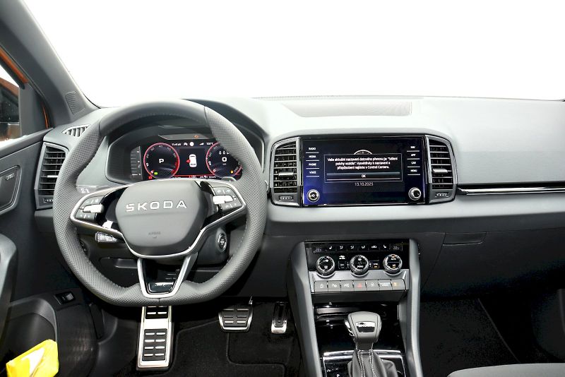 Škoda Karoq (2026) SportLine 1,5 TSI 110 kW 7 AP - fotka 10 z 20