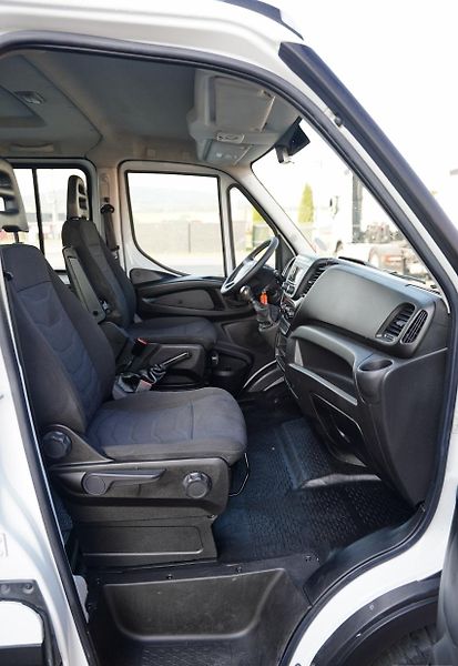 Iveco Daily 35S14D-6 MÍST - fotka 12 z 13