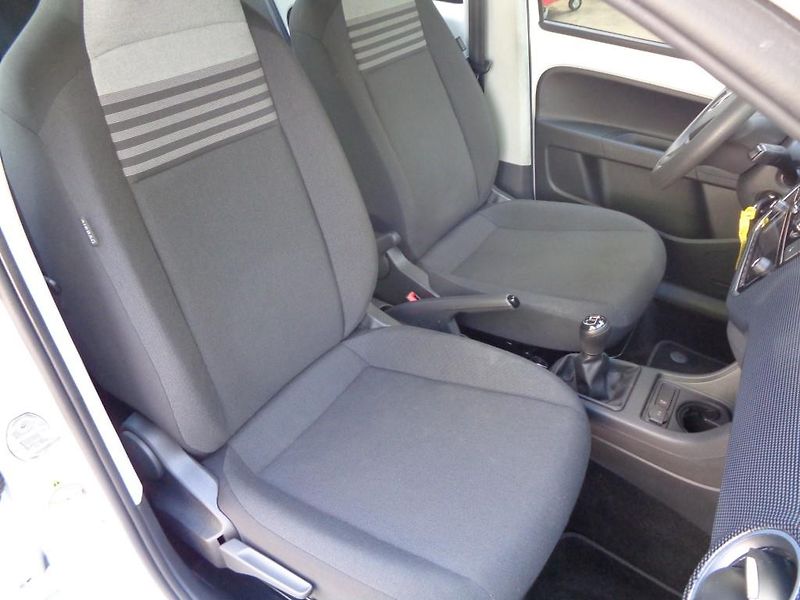 Volkswagen up! MOVE 1.0 MPI - fotka 15 z 22