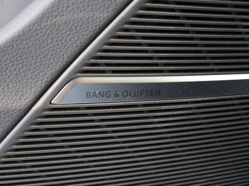 Audi Q7 Sline TDI quattro tiptronic - fotka 20 z 31