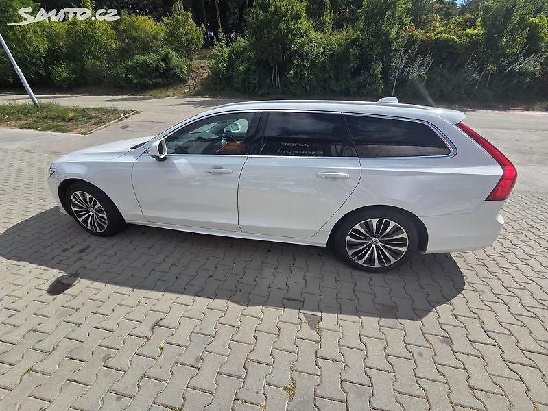 Volvo V90 (2019) servis Volvo, 100% dámské, Top - fotka 6 z 20