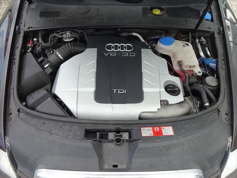 Audi A6 Allroad 3,0 TDI 176kW QUATRO - fotka 52 z 63