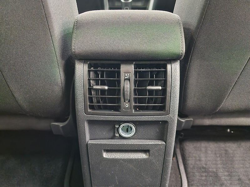 Volkswagen Caddy (2018) - fotka 35 z 62