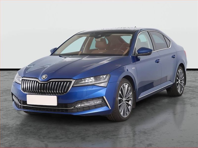 Škoda Superb (2023) Laurin&Klement 2.0 TDI - fotka 2 z 21