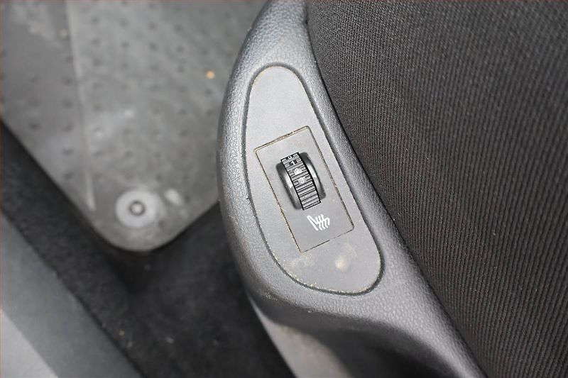 Peugeot 308 (2013) 1.6 VTi, Serv.kniha, Tempomat - fotka 20 z 20