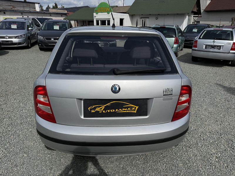 Škoda Fabia 1.4 MPI KLIMA - fotka 5 z 13