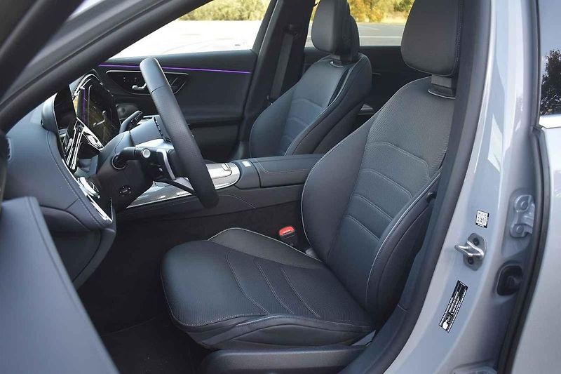 Nový Mercedes-E je současně důstojný i naprosto moderní