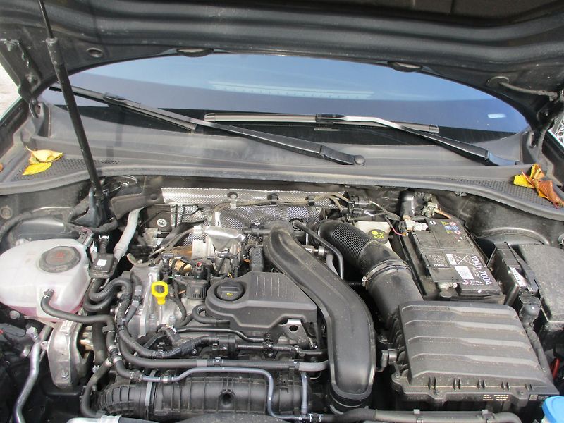 Audi Q3 (2025) 35 TFSi S Line - fotka 11 z 12