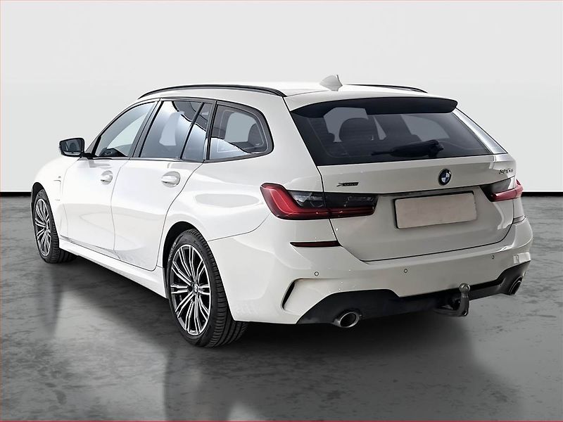 BMW Řada 3 (2021) 320 e xDrive - fotka 4 z 25