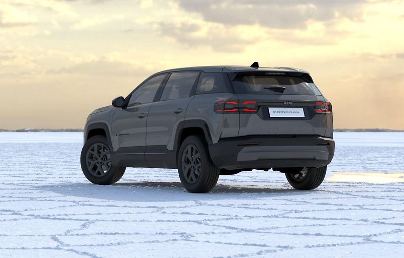 Jeep Compass (2026) Altitude hybrid 145PS automat  - fotka 2 z 12